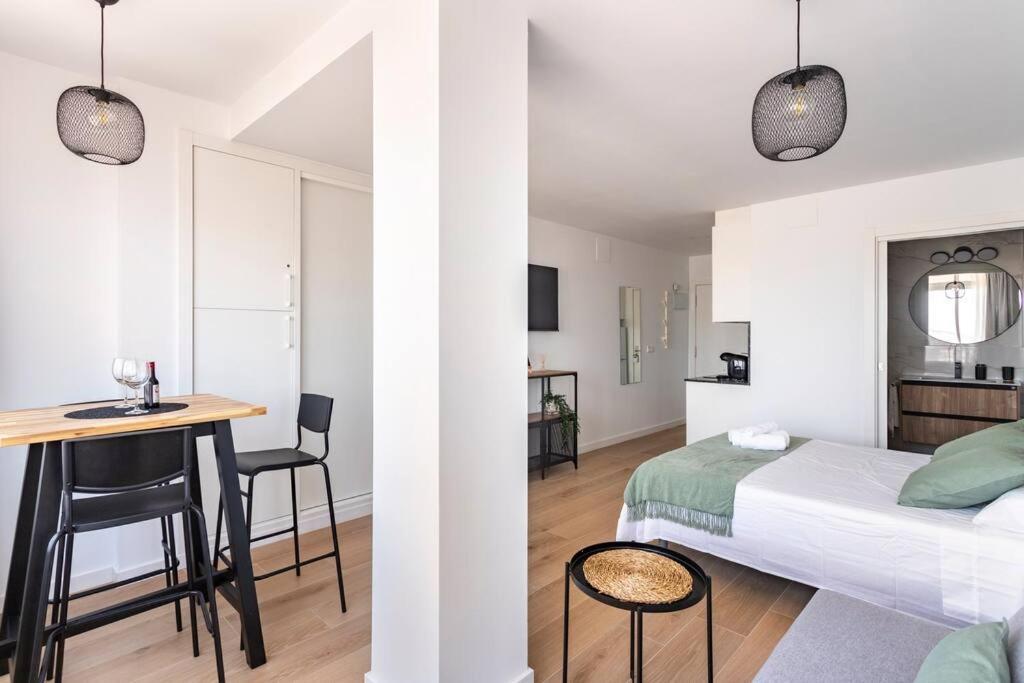 Luxury Views Downtown Apartment Аликанте Екстериор снимка